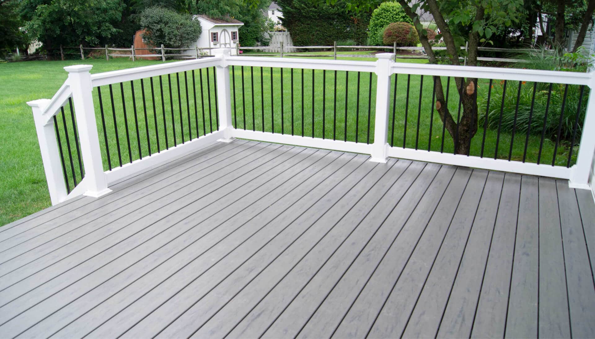 Specialists in deck railing and covers Eugene, Oregon